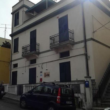 La Casa Di Ermelinda Bed and Breakfast Reggio di Calabria Buitenkant foto