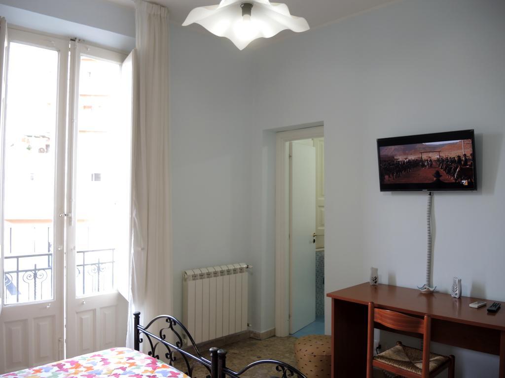 La Casa Di Ermelinda Bed and Breakfast Reggio di Calabria Buitenkant foto