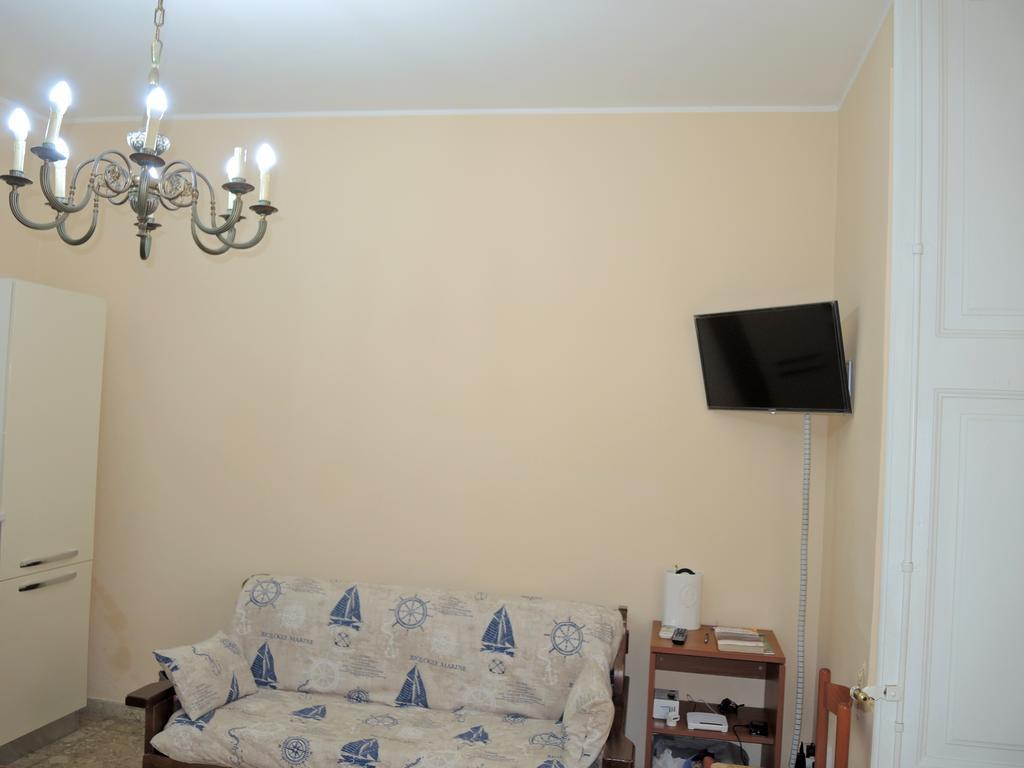 La Casa Di Ermelinda Bed and Breakfast Reggio di Calabria Buitenkant foto
