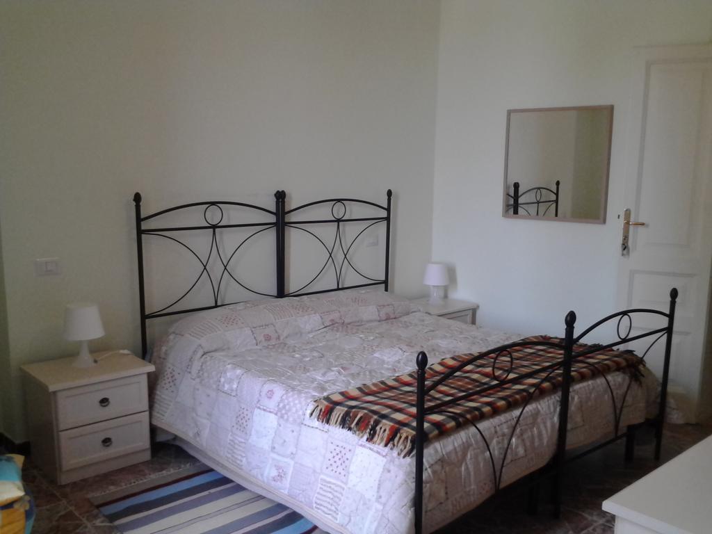 La Casa Di Ermelinda Bed and Breakfast Reggio di Calabria Buitenkant foto