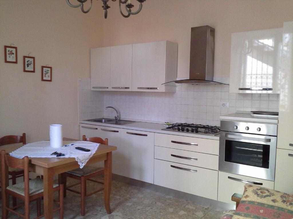 La Casa Di Ermelinda Bed and Breakfast Reggio di Calabria Buitenkant foto